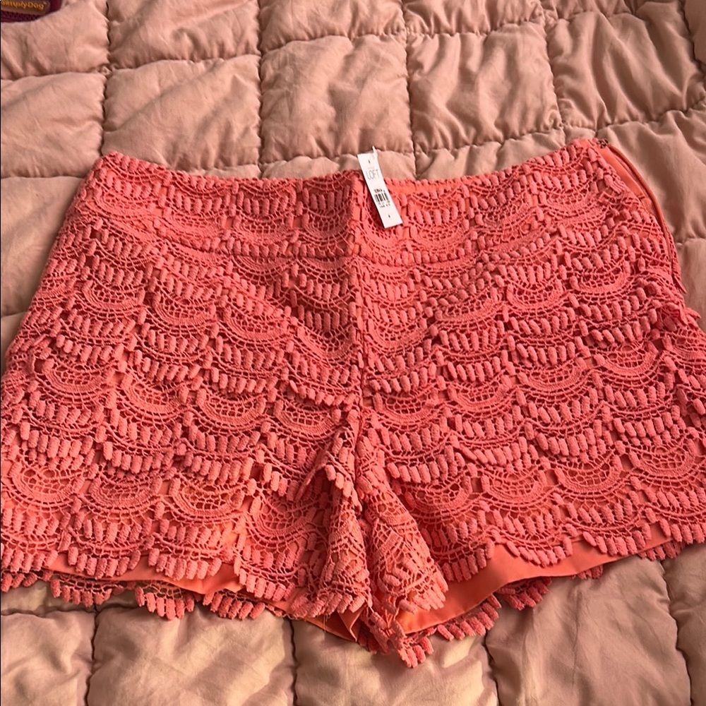 LOFT Coral Crochet Lace Riviera Shorts 4” size 4